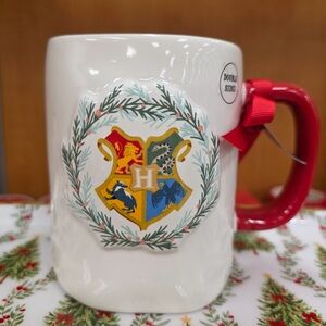Christmas At Hogwarts - Harry Potter Rae Dunn - Hogwarts - Mug - NEW RELEASE